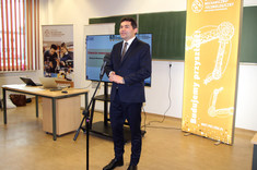 Wystąpienie prezydenta Stalowej Woli Lucjusza Nadbereżnego,