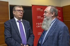 Od lewej: J. Tabin, prof. M. Świercz,