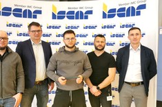 Od lewej:  M. Zemanek, prof. PRz W. Habrat, W. Szwed, M. Karkus,