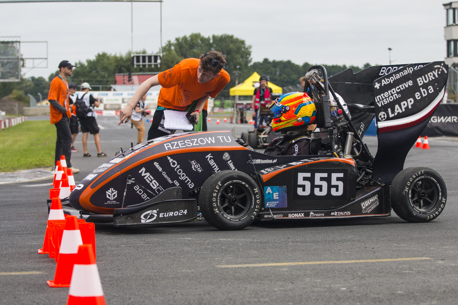 Znakomite wyniki PRz Racing podczas zawodów Formuła Student ...
