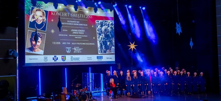 Koncert świąteczny dla żołnierzy WOT pełniących służbę w obronie granic Polski,