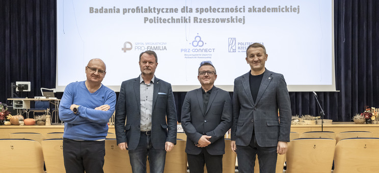 Od lewej: prof. UR T. Łoziński, S. Gąsior, B. Skiba, A. Sowa,